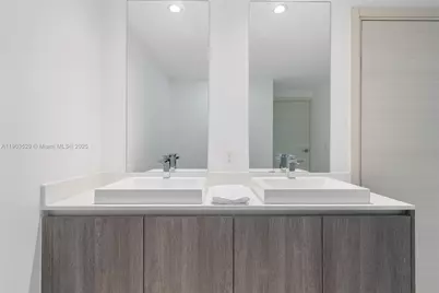 801 S Miami Ave #1002, Miami, FL 33130 - Photo 39