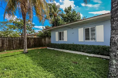 976 NW 6th St, Miami, FL 33136 - Photo 3