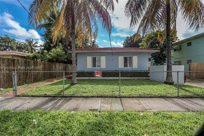 976 NW 6th St, Miami, FL 33136 - Photo 13