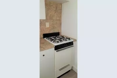 976 NW 6th St, Miami, FL 33136 - Photo 29
