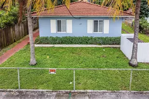 976 NW 6th St, Miami, FL 33136 - Photo 1