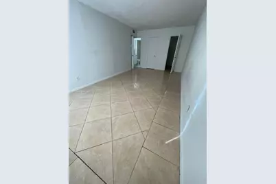 494 NW 165th St Rd #C-105, Miami, FL 33169 - Photo 5