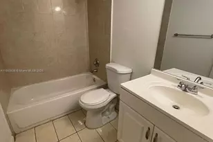 494 NW 165th St Rd, Miami, FL 33169 - Photo 9