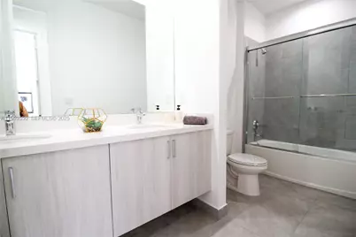 4335 NW 81st Ave, Doral, FL 33166 - Photo 21