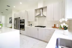 4335 NW 81st Ave, Doral, FL 33166 - Photo 5