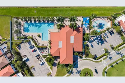 10537 W 32nd Ln, Hialeah, FL 33018 - Photo 45