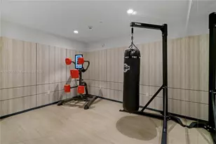 101 Diplomat Pkwy, Hallandale Beach, FL 33009 - Photo 47