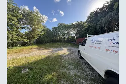 14715 N Miami Ave, Miami, FL 33168 - Photo 19