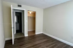 4215 N University Dr, Sunrise, FL 33351 - Photo 13