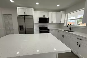 3010 NW 186th Terrace, Miami Gardens, FL 33056 - Photo 9