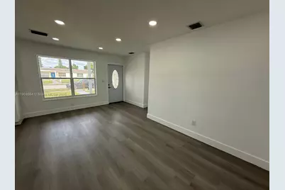 3010 NW 186th Ter, Miami Gardens, FL 33056 - Photo 7