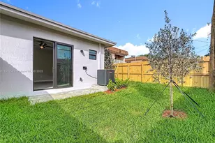 402 NW 41st St, Oakland Park, FL 33309 - Photo 49