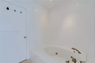 525 Ridgewood Rd, Key Biscayne, FL 33149 - Photo 45