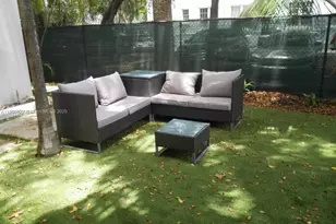 245 NE 33rd St, Miami, FL 33137 - Photo 9