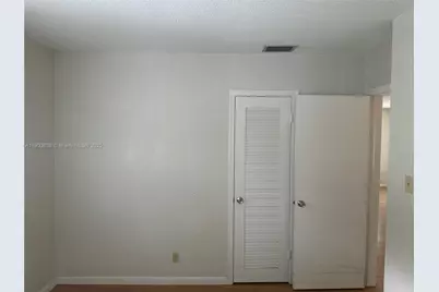 8308 NW 57th Ct, Tamarac, FL 33321 - Photo 5