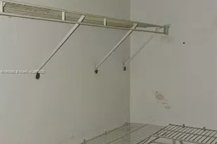 5352 NE 6th Ave, Oakland Park, FL 33334 - Photo 41