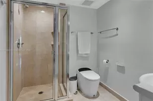 1800 S Ocean Dr, Hallandale Beach, FL 33009 - Photo 49