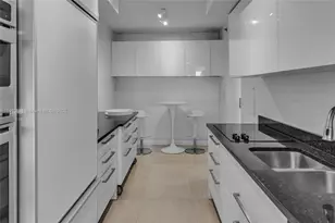 1800 S Ocean Dr, Hallandale Beach, FL 33009 - Photo 29