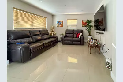 1545 NW 85th St, Miami, FL 33147 - Photo 5