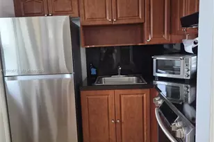 2910 Point E Dr, Aventura, FL 33160 - Photo 23