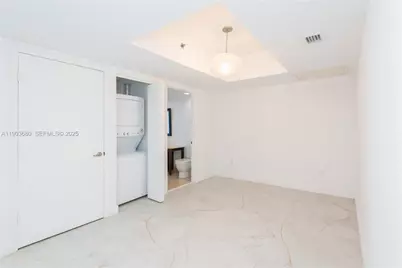 465 Brickell Ave #1705, Miami, FL 33131 - Photo 19