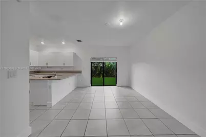 18320 SW 148th Rd, Miami, FL 33187 - Photo 23