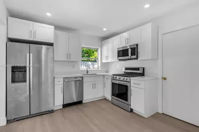 21241 NE 2nd Ave, Miami, FL 33179 - Photo 11