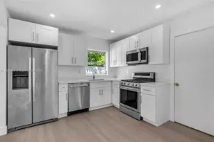 21241 NE 2nd Ave, Miami, FL 33179 - Photo 11