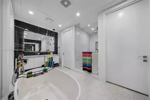 700 NE 26th Terrace, Miami, FL 33137 - Photo 25