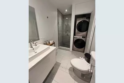 201 NE 48th St, Miami, FL 33137 - Photo 19