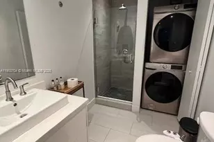 201 NE 48th St, Miami, FL 33137 - Photo 19