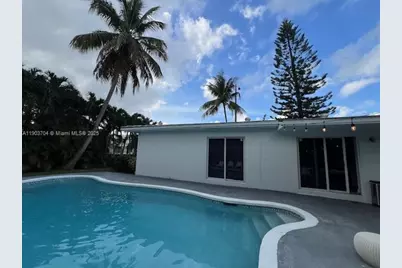 201 NE 48th St, Miami, FL 33137 - Photo 3