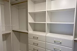 700 NE 24th St, Miami, FL 33137 - Photo 23