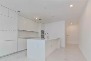 700 NE 24th St, Miami, FL 33137 - Photo 9