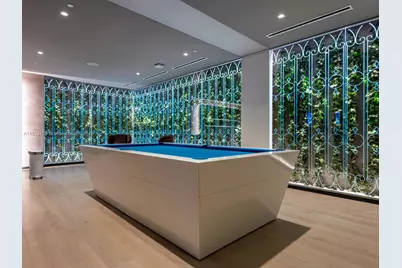 1000 Brickell Plz #4705, Miami, FL 33131 - Photo 35