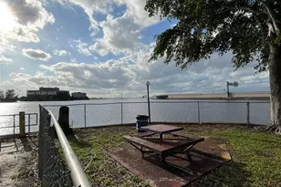 4801 NW 7th St, Miami, FL 33126 - Photo 21