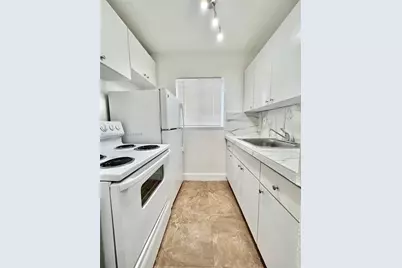 10 NW 77th St #10, Miami, FL 33150 - Photo 5