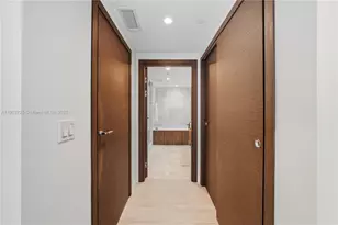 1000 Brickell Plaza, Miami, FL 33131 - Photo 9