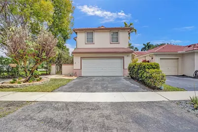 218 NW 75th Ter, Plantation, FL 33317 - Photo 1