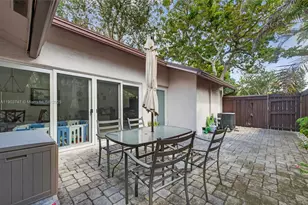 51 NW 115th Ave, Plantation, FL 33325 - Photo 3