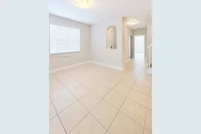 2417 SE 14th St, Homestead, FL 33035 - Photo 11