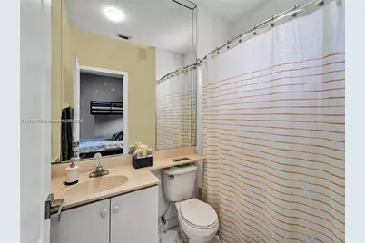 7565 NW 177th Ter #7565, Hialeah, FL 33015 - Photo 35