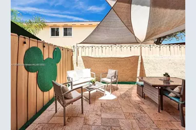 7565 NW 177th Ter #7565, Hialeah, FL 33015 - Photo 9