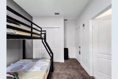 7565 NW 177th Ter #7565, Hialeah, FL 33015 - Photo 7