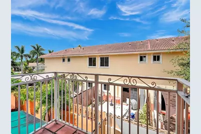 7565 NW 177th Ter #7565, Hialeah, FL 33015 - Photo 31