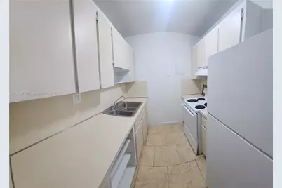 295 NW 72nd Ave #407, Miami, FL 33126 - Photo 1