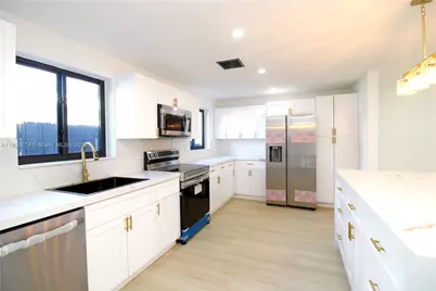 3611 NE 17th Ave, Pompano Beach, FL 33064 - Photo 7