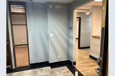 4121 NW 5th St #100, Plantation, FL 33317 - Photo 9