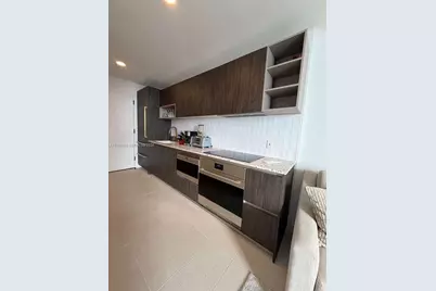 159 NE 6th St #PH5014, Miami, FL 33132 - Photo 13
