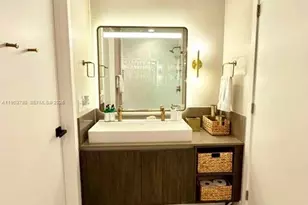 159 NE 6th St, Miami, FL 33132 - Photo 23